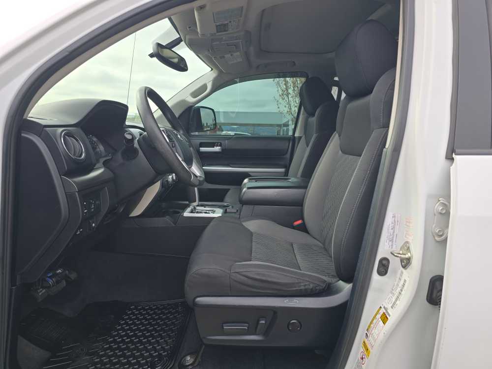 Thumbnail: 2014 Toyota Tundra - 9