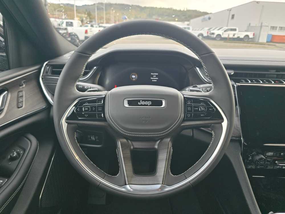 Thumbnail: 2025 Jeep Grand Cherokee - 11