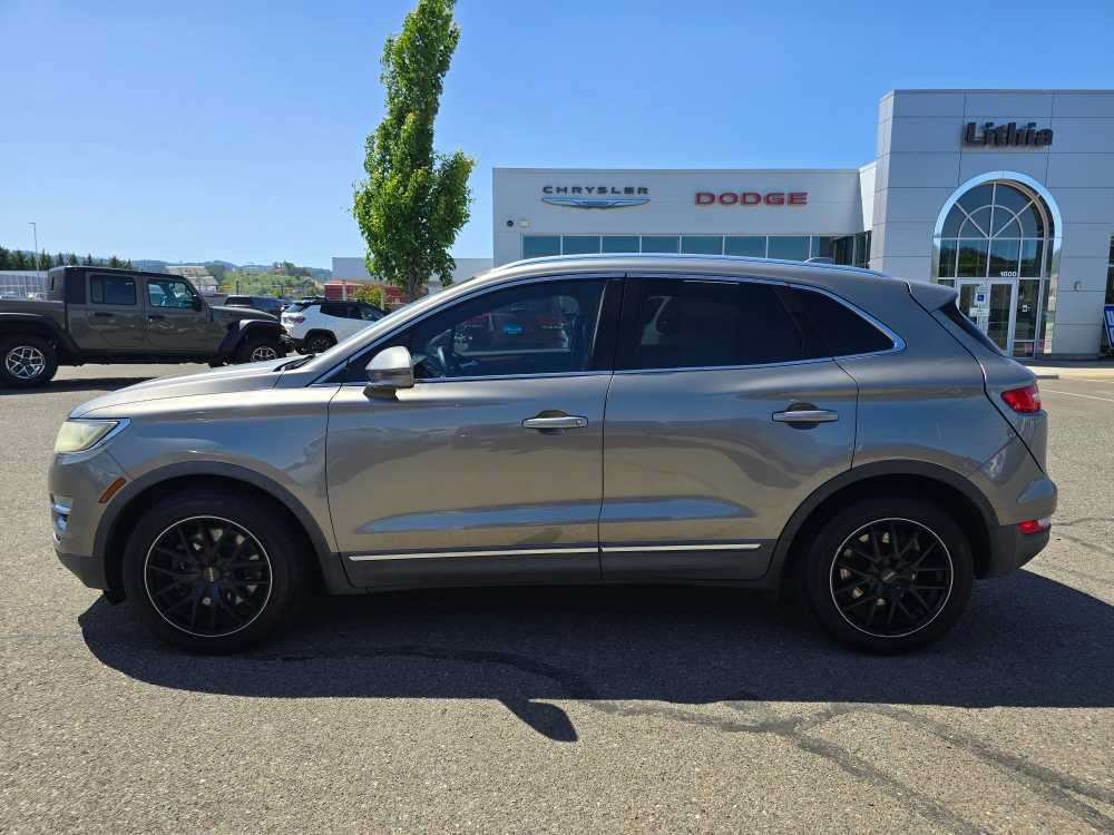 Used 2016 Lincoln MKC Reserve with VIN 5LMCJ3D99GUJ19231 for sale in Roseburg, OR