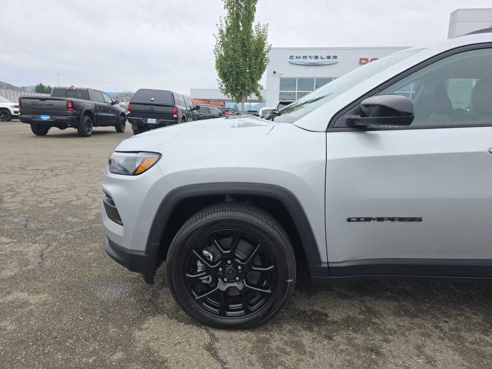 Thumbnail: 2026 Jeep Compass - 18