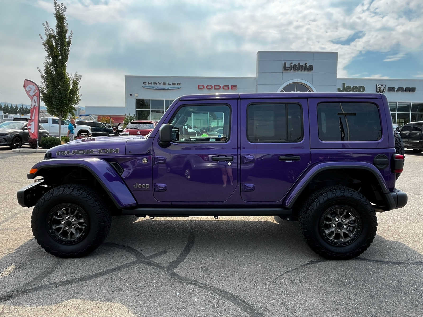 Used 2023 Jeep Wrangler 4-Door Rubicon 392 with VIN 1C4JJXSJ0PW550712 for sale in Roseburg, OR