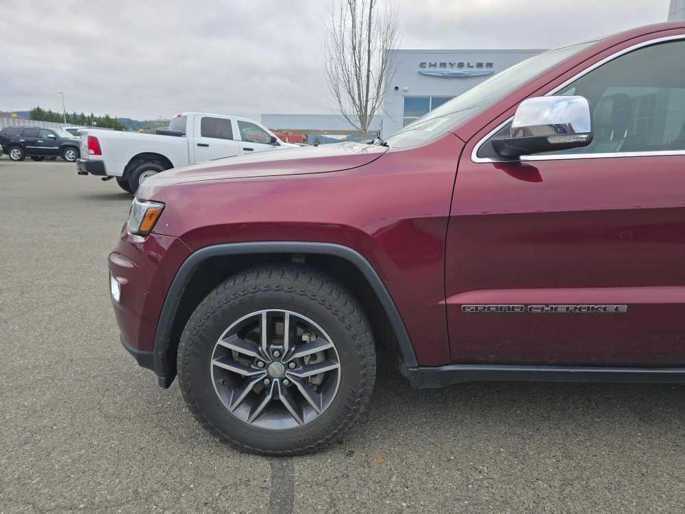 Thumbnail: 2017 Jeep Grand Cherokee - 6