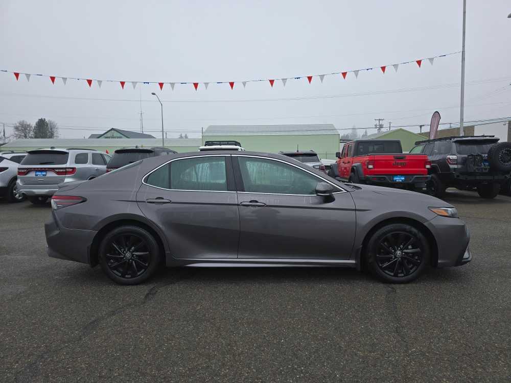 Thumbnail: 2021 Toyota Camry - 6