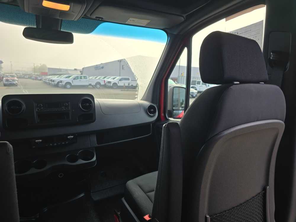 Thumbnail: 2021 Mercedes-Benz Sprinter - 14