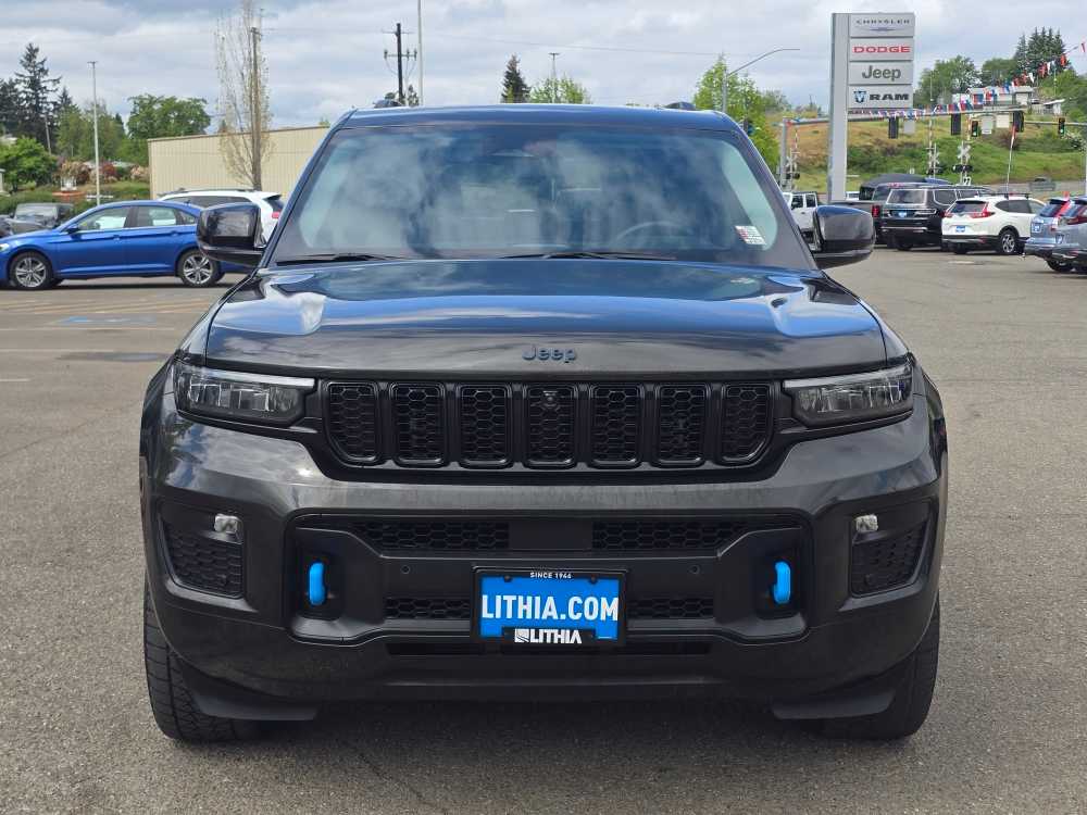 Thumbnail: 2023 Jeep Grand Cherokee - 8