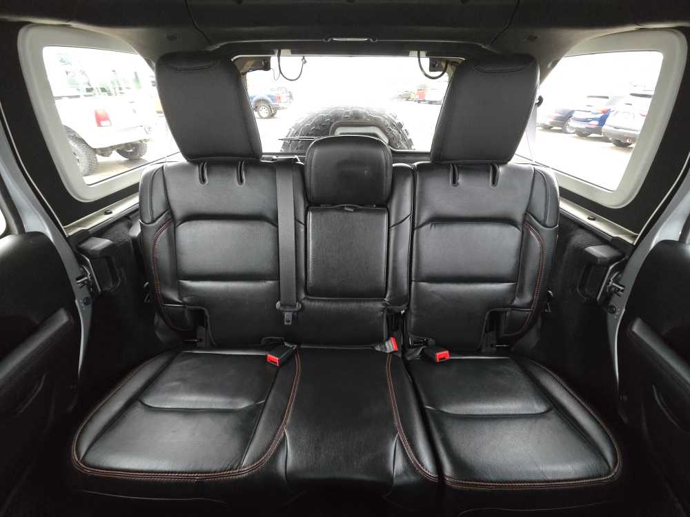 Thumbnail: 2020 Jeep Wrangler - 18