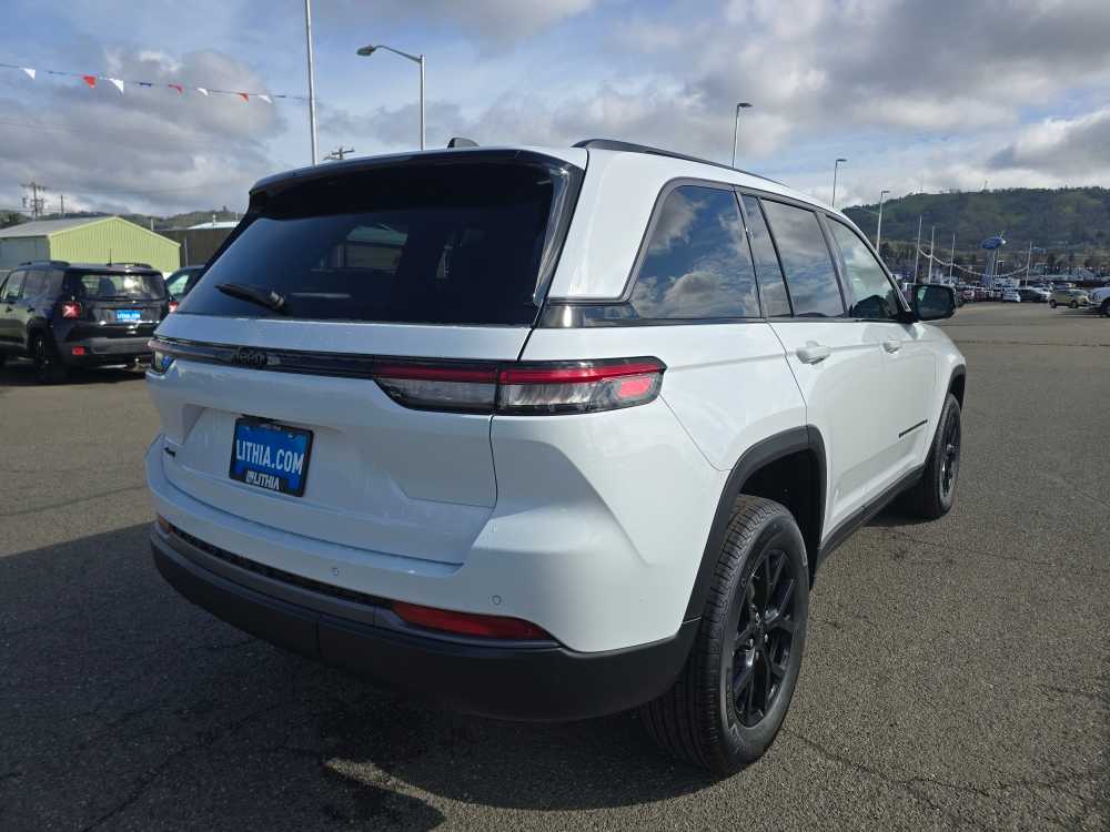 Thumbnail: 2026 Jeep Grand Cherokee - 5