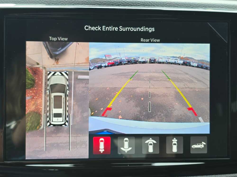 Thumbnail: 2026 Chrysler Pacifica - 20