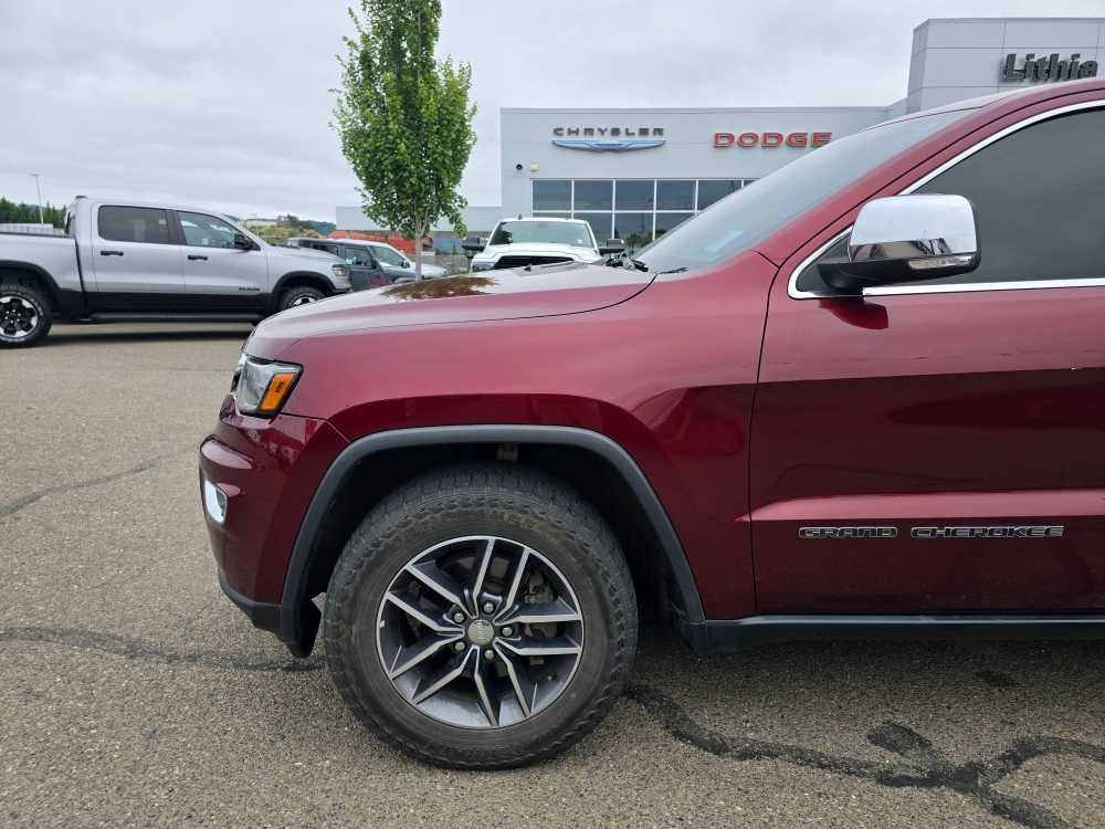 Thumbnail: 2017 Jeep Grand Cherokee - 6