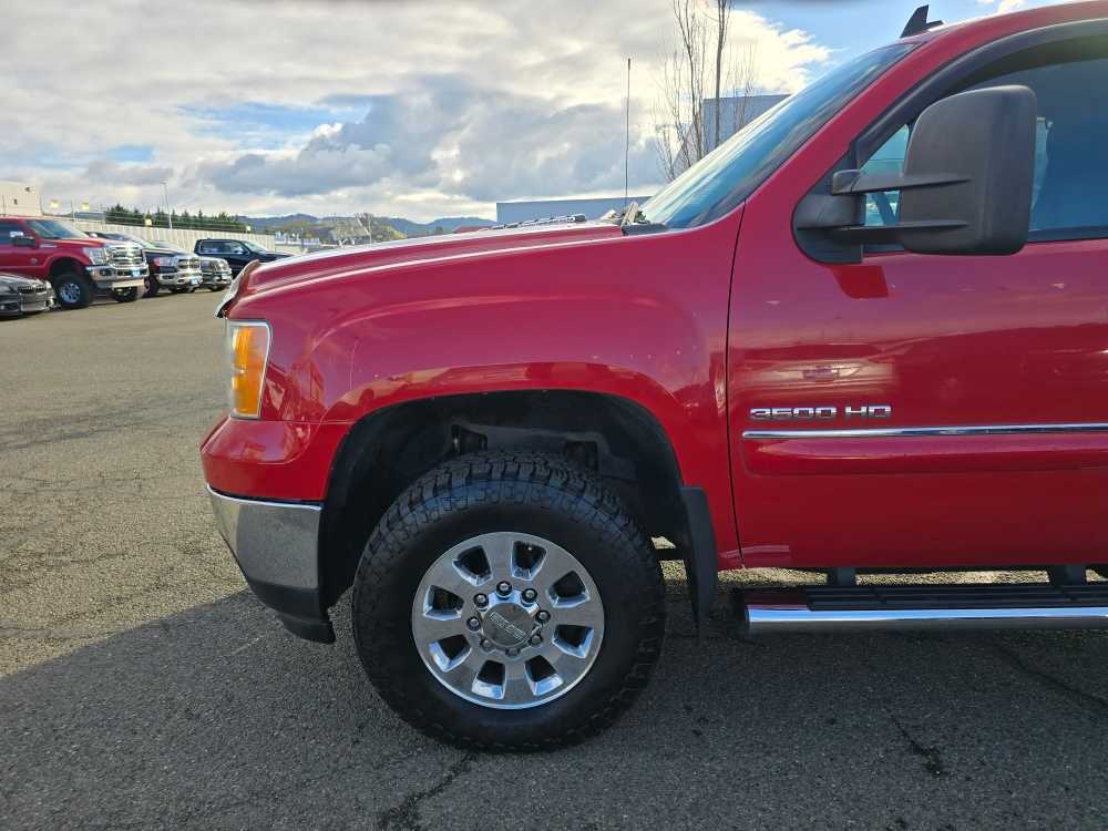 Thumbnail: 2013 GMC Sierra 3500 - 19