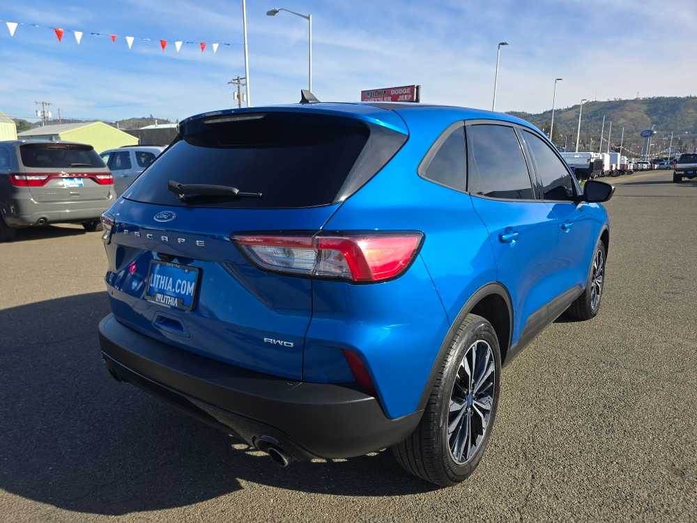 Thumbnail: 2021 Ford Escape - 5