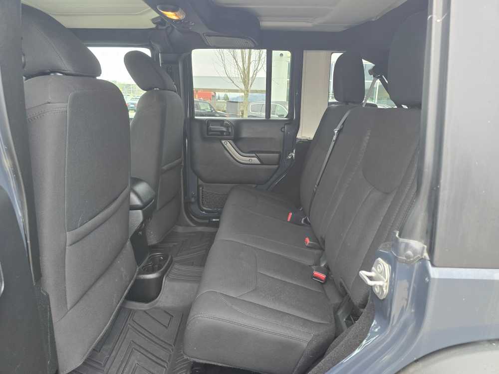 Thumbnail: 2018 Jeep Wrangler - 16