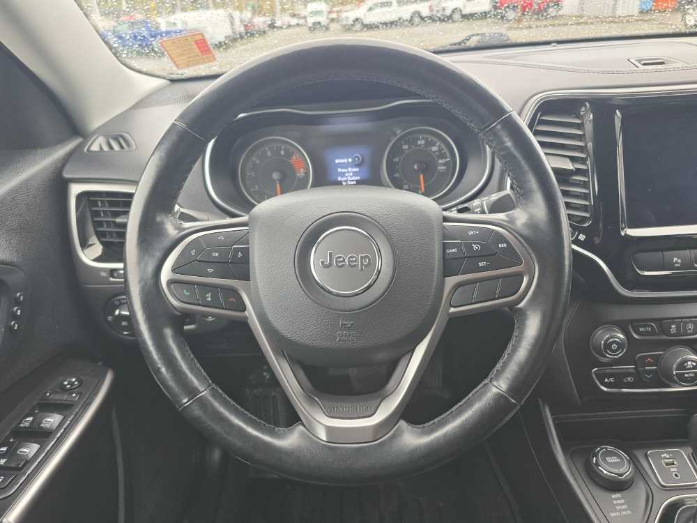 Thumbnail: 2020 Jeep Cherokee - 11