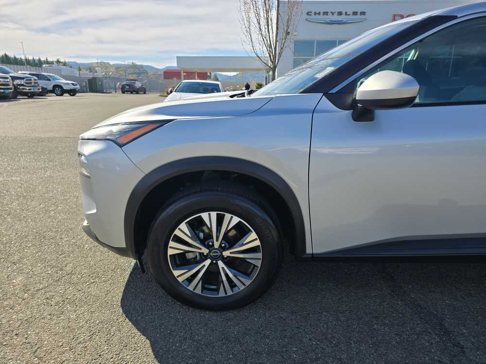 Thumbnail: 2023 Nissan Rogue - 18