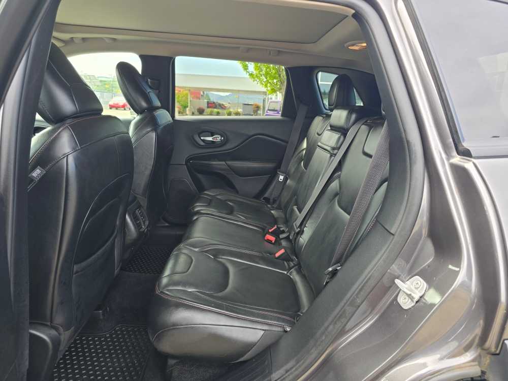 Thumbnail: 2014 Jeep Cherokee - 16