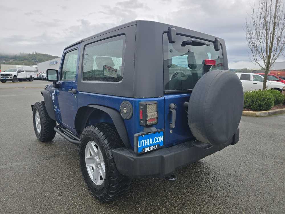 Thumbnail: 2010 Jeep Wrangler - 3