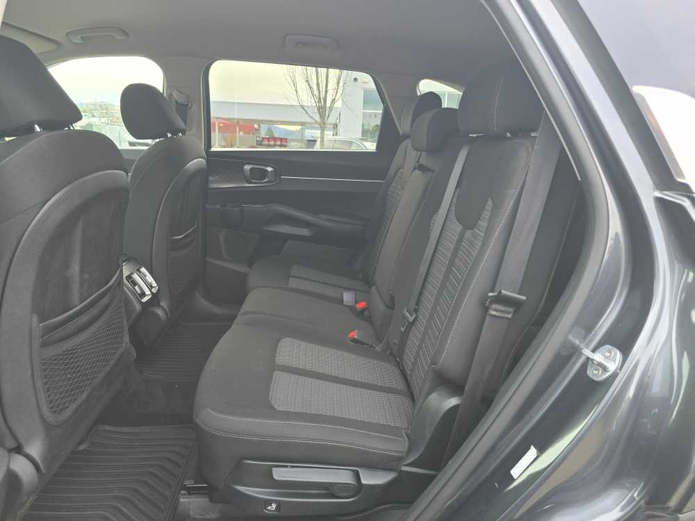 Thumbnail: 2021 Kia Sorento - 16