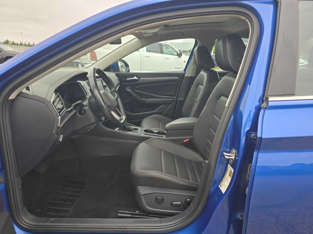 Thumbnail: 2024 Volkswagen Jetta - 9