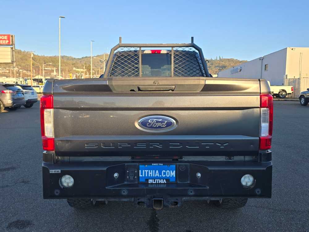 Thumbnail: 2019 Ford F-350 - 4