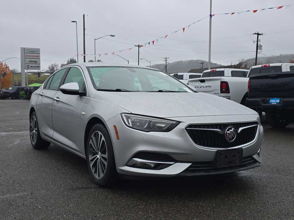 2019 Buick Regal Sportback Preferred II photo 4