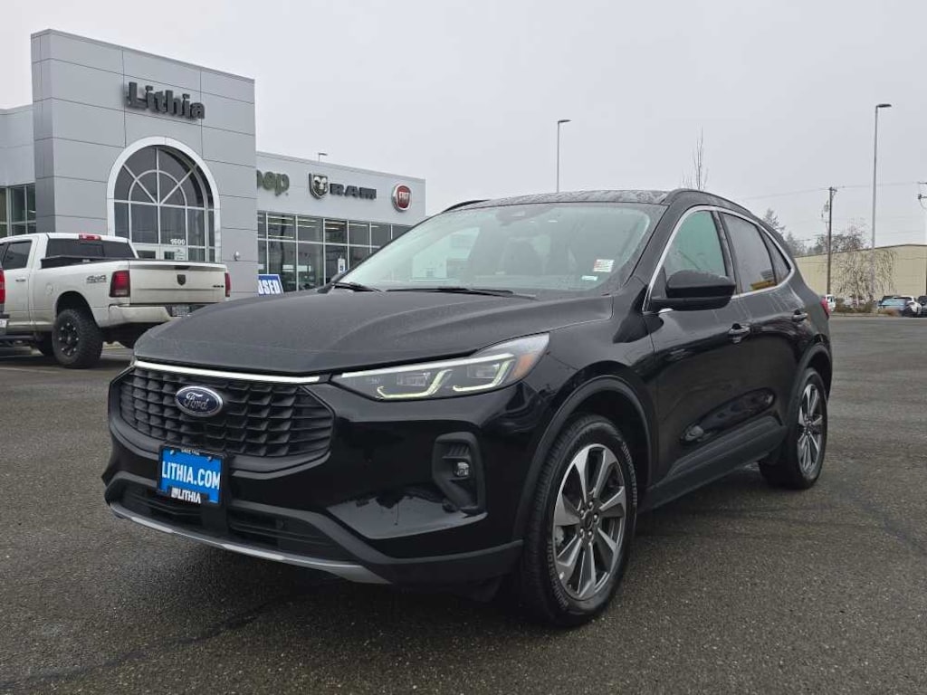 Used 2025 Ford Escape Platinum SUV