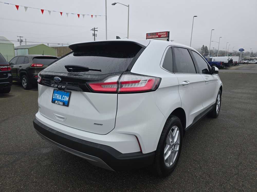 Thumbnail: 2023 Ford Edge - 5