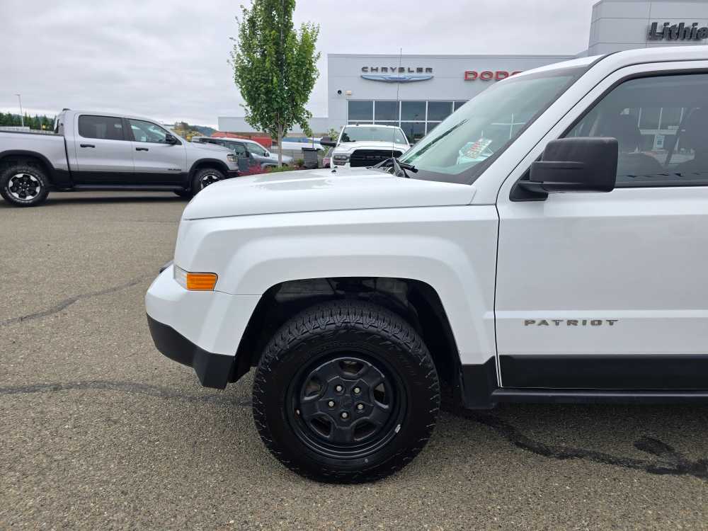 Thumbnail: 2016 Jeep Patriot - 19
