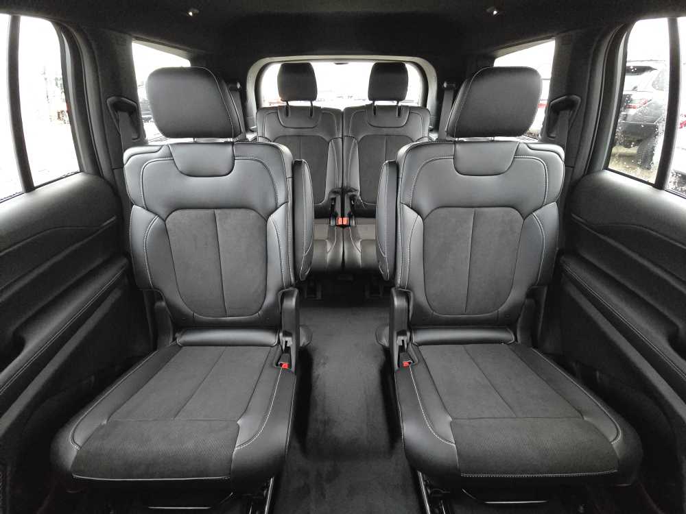 Thumbnail: 2025 Jeep Grand Cherokee L - 18