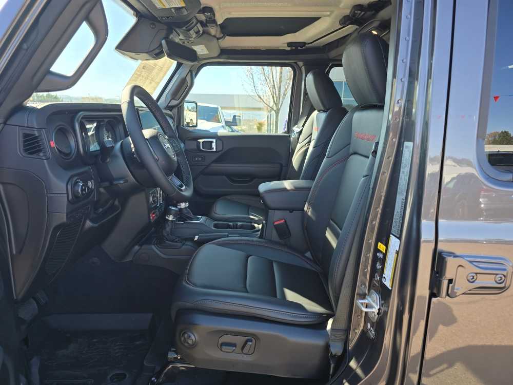 Thumbnail: 2026 Jeep Gladiator - 9