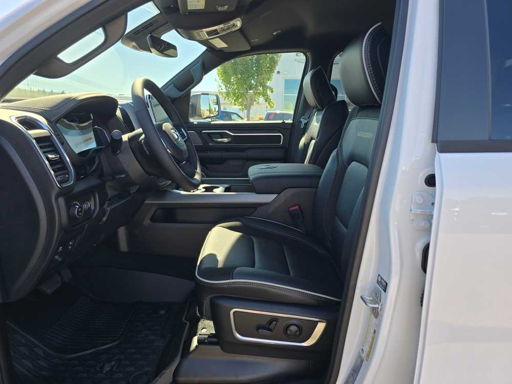 Thumbnail: 2026 RAM 1500 - 8