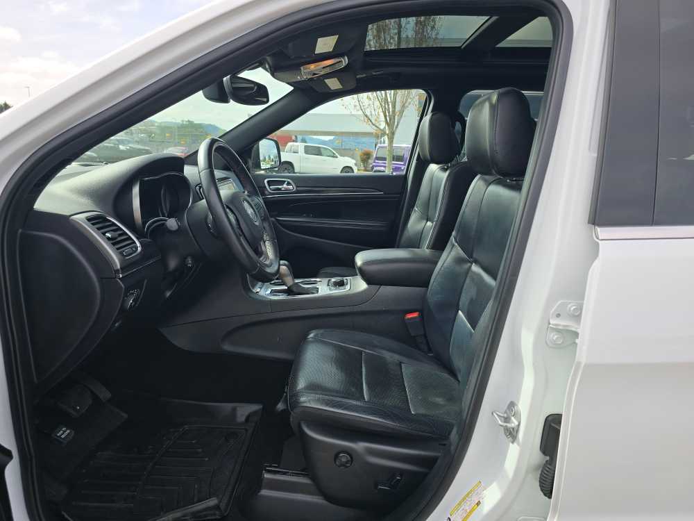 Thumbnail: 2019 Jeep Grand Cherokee - 9