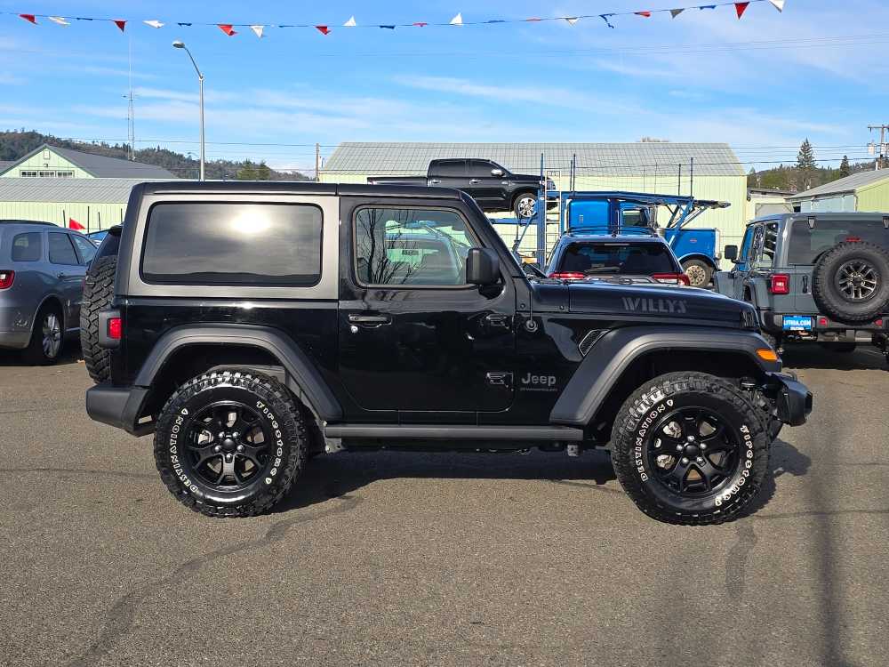 Thumbnail: 2023 Jeep Wrangler - 6