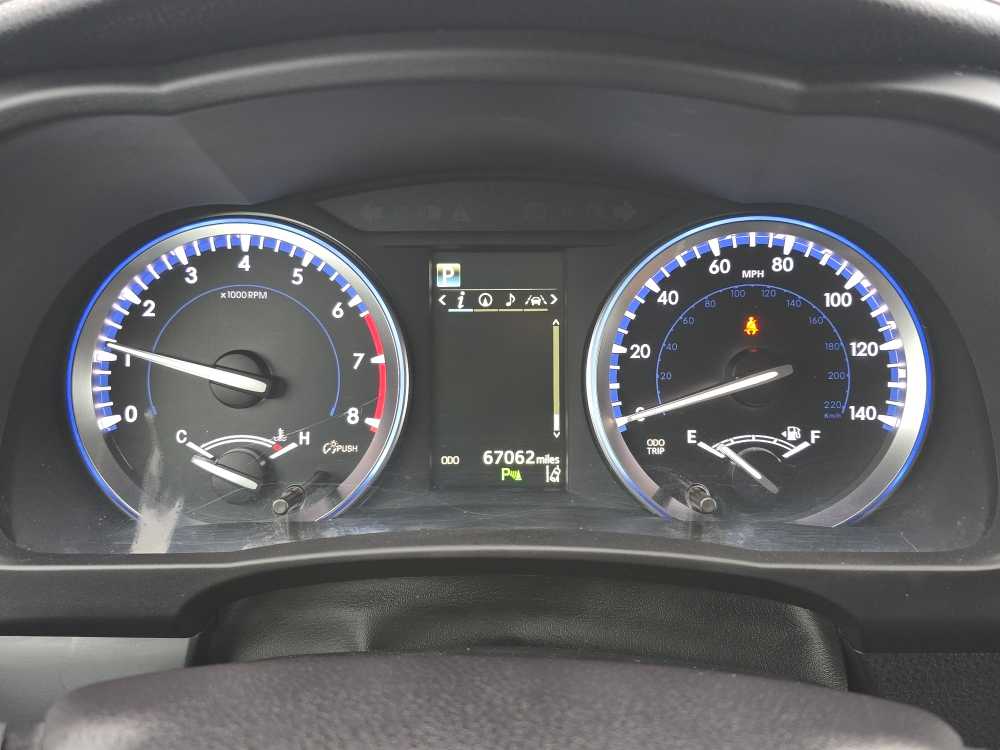 Thumbnail: 2018 Toyota Highlander - 21