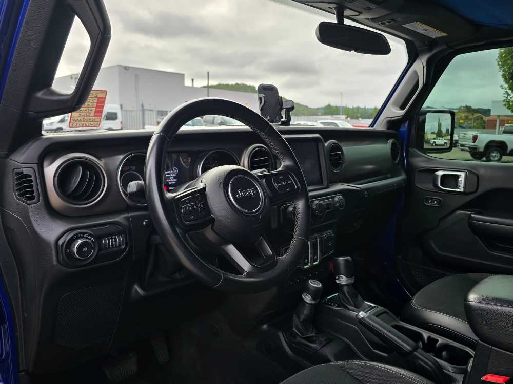 Thumbnail: 2020 Jeep Wrangler - 9