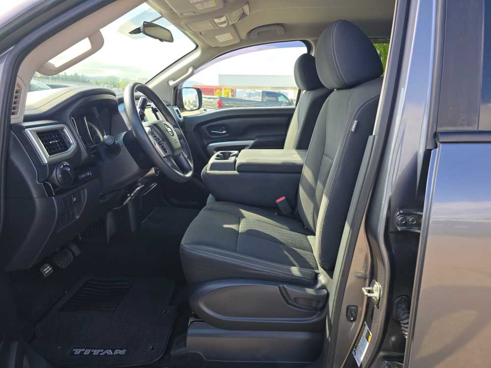 2019 Nissan Titan SV - Photo 9