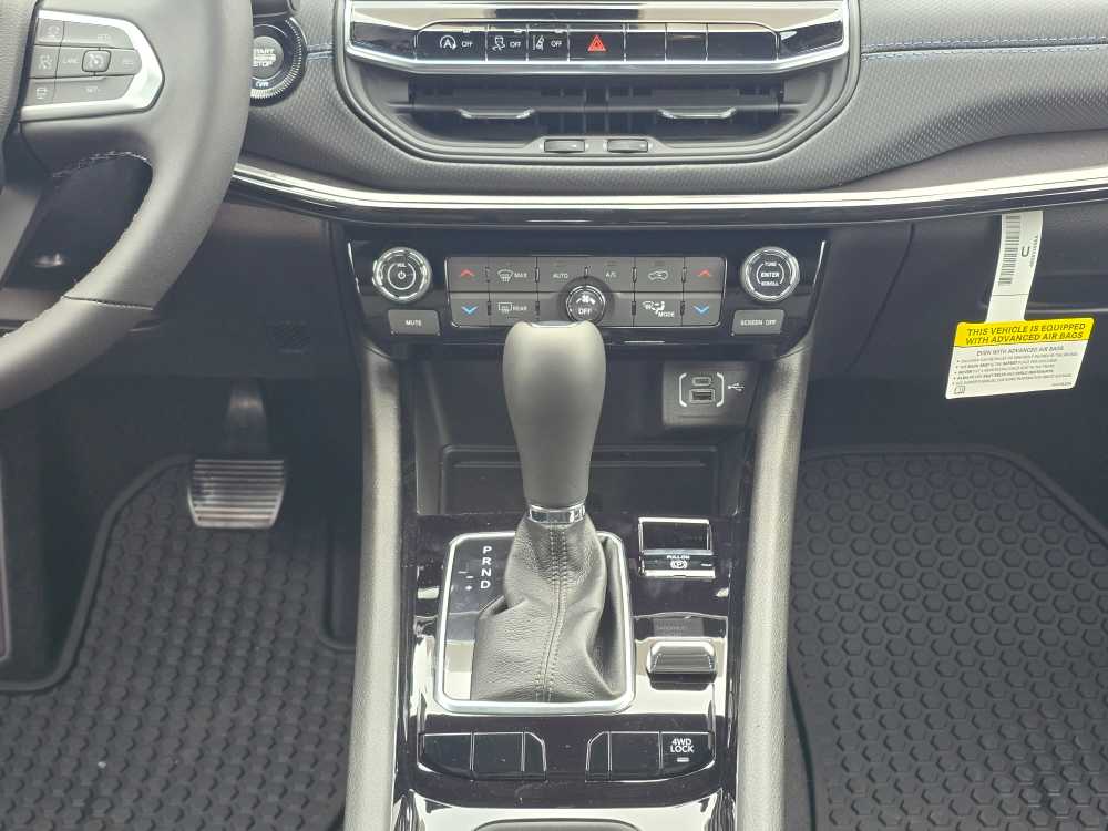 Thumbnail: 2026 Jeep Compass - 13