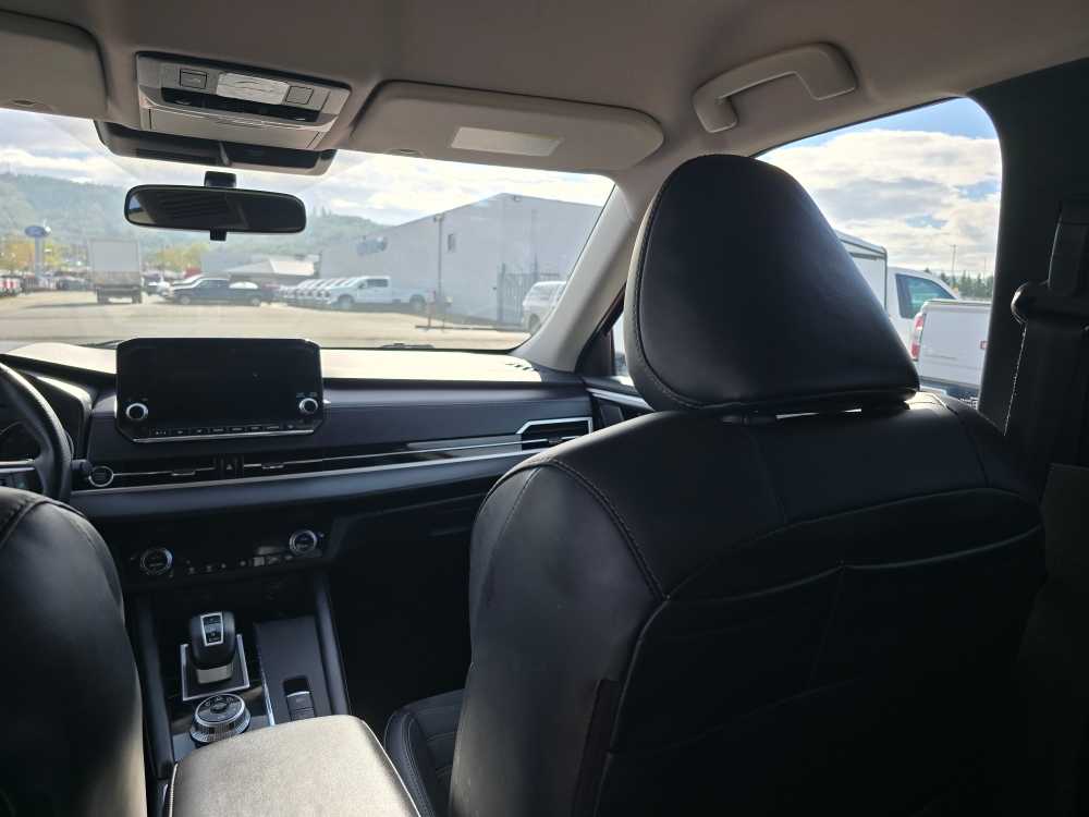 Thumbnail: 2024 Mitsubishi Outlander - 14