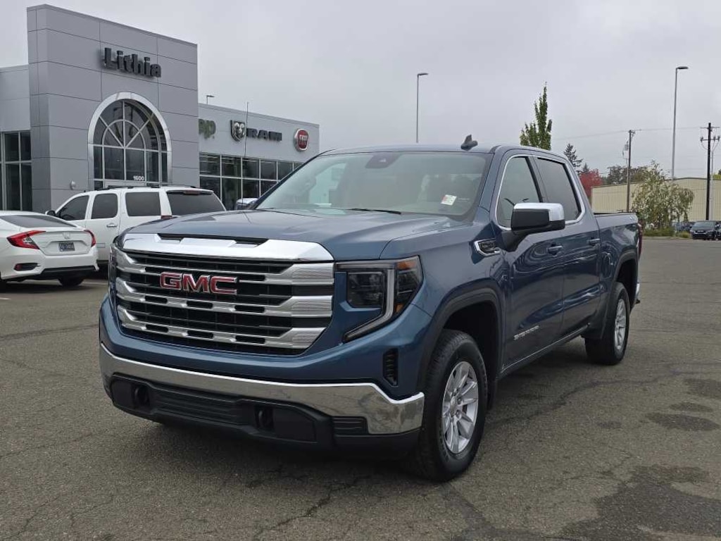 Used 2024 GMC Sierra 1500 SLE Truck Crew Cab