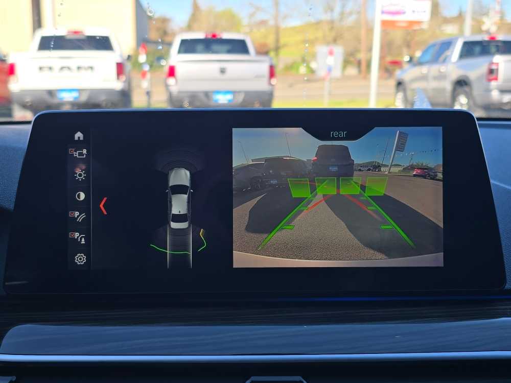 Thumbnail: 2018 BMW 5 Series - 19