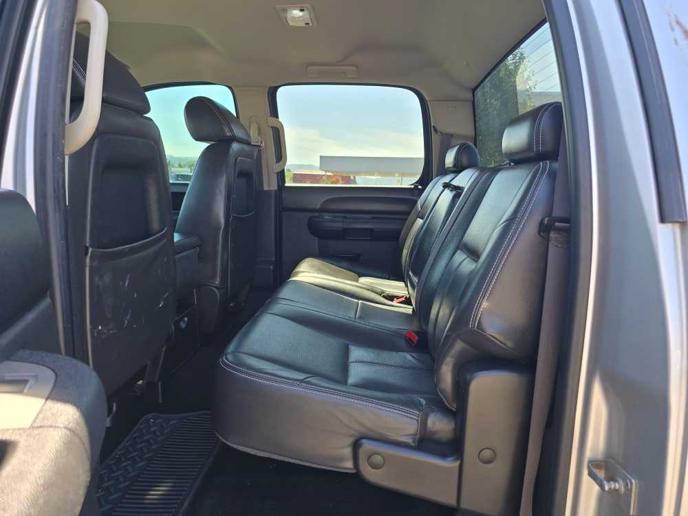 Thumbnail: 2011 Chevrolet Silverado 2500 - 17