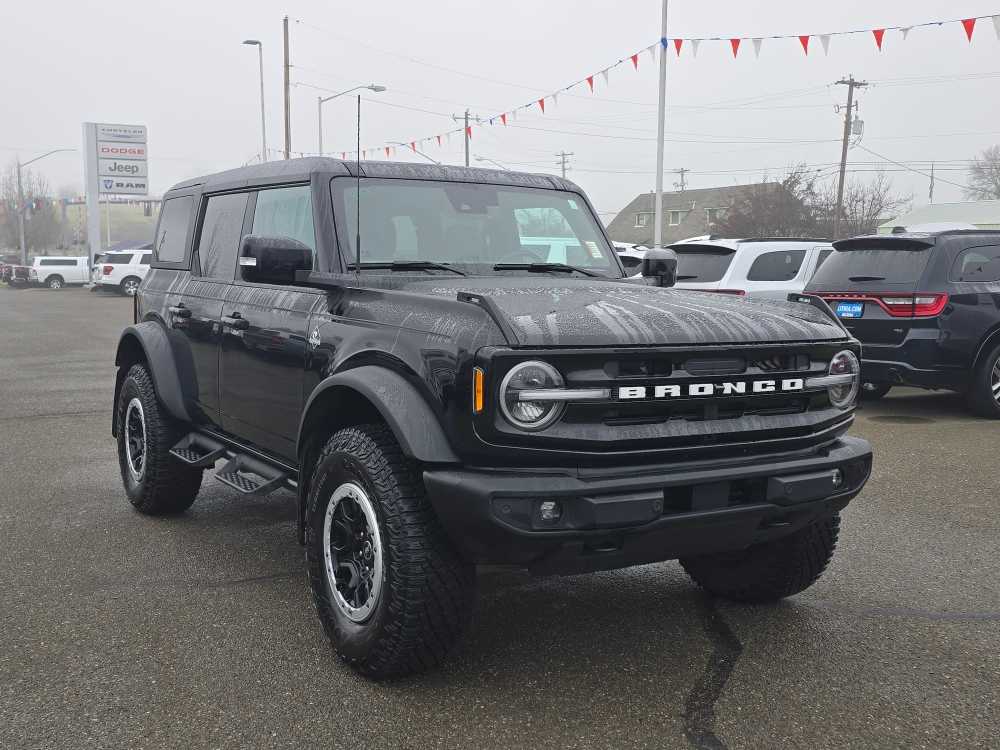 Thumbnail: 2023 Ford Bronco - 7