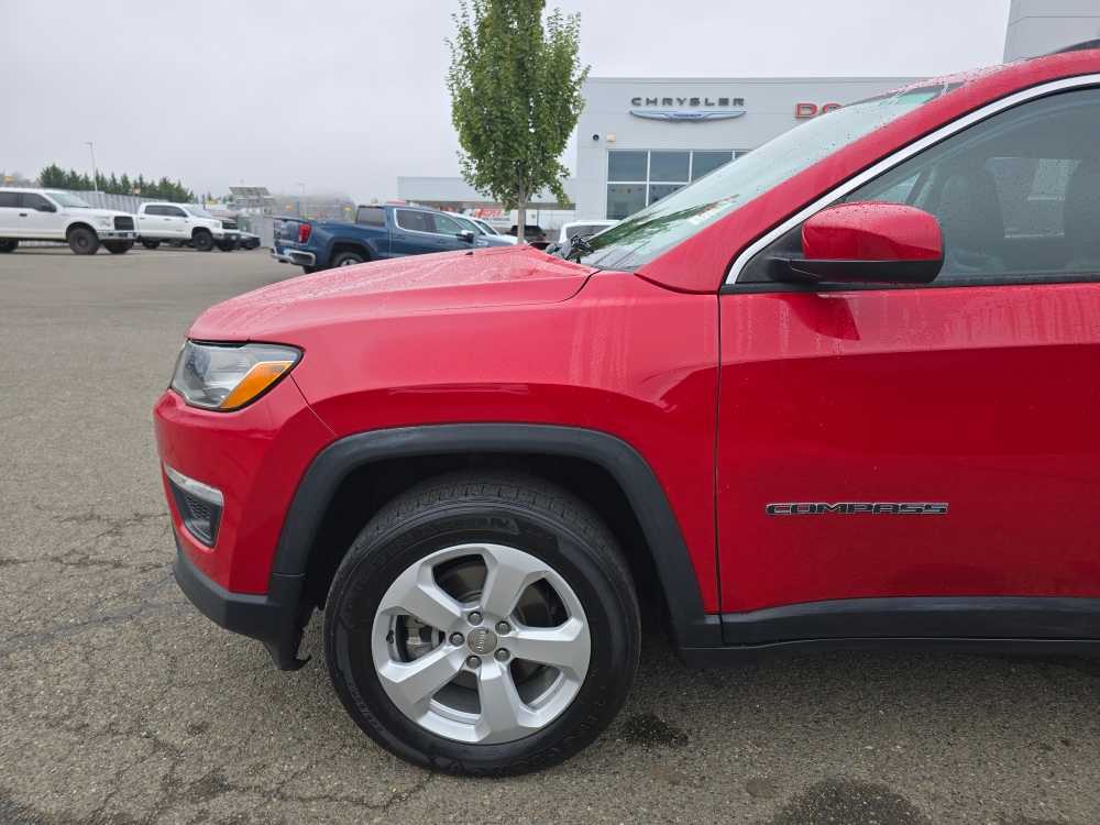 Thumbnail: 2018 Jeep Compass - 18