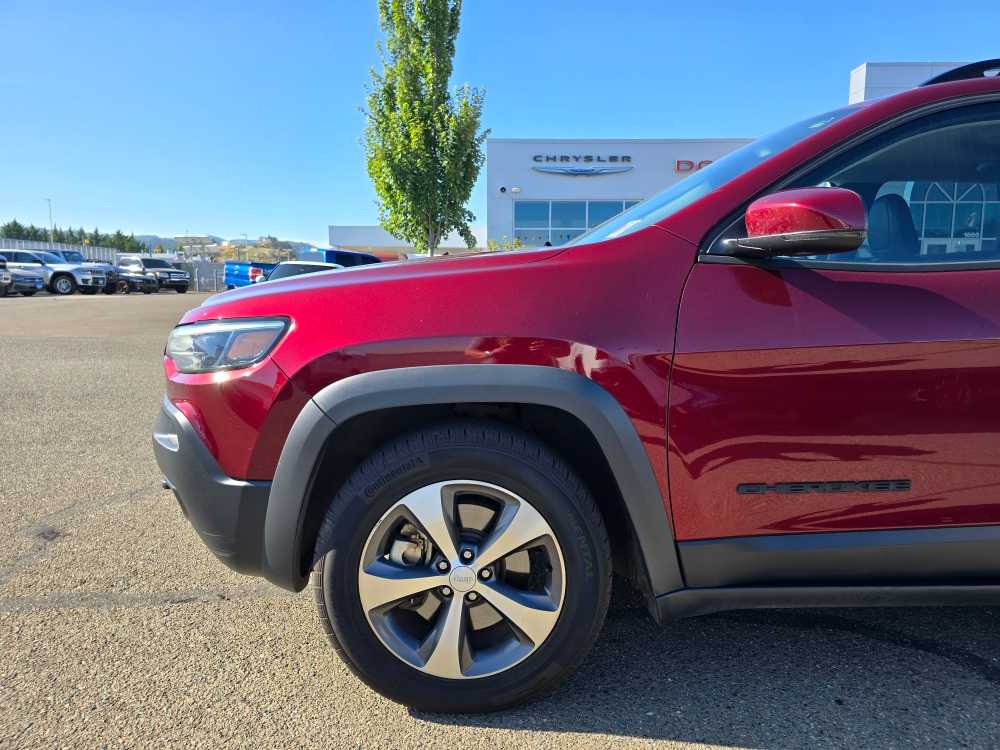 Thumbnail: 2020 Jeep Cherokee - 6