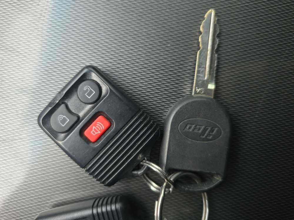 Thumbnail: 2005 Ford F-250 - 22