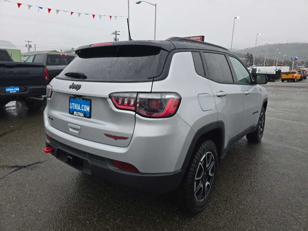 Thumbnail: 2026 Jeep Compass - 5