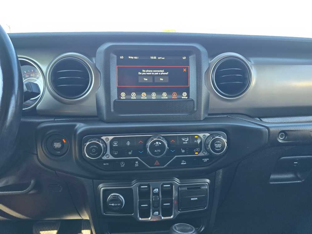 Thumbnail: 2021 Jeep Wrangler - 12