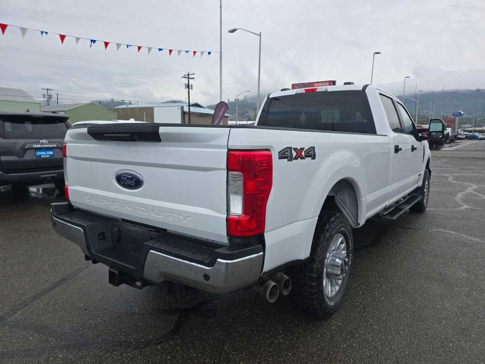 Thumbnail: 2021 Ford F-350 - 3