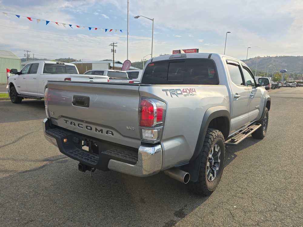 Thumbnail: 2023 Toyota Tacoma - 3