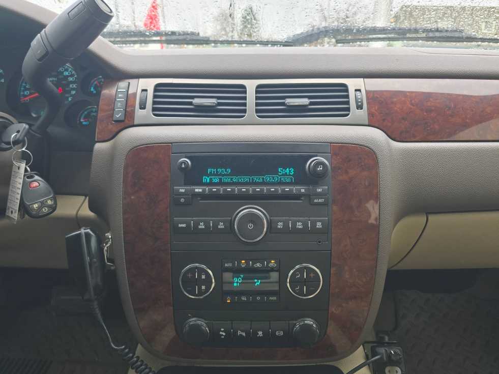 Thumbnail: 2011 Chevrolet Silverado 3500 - 12