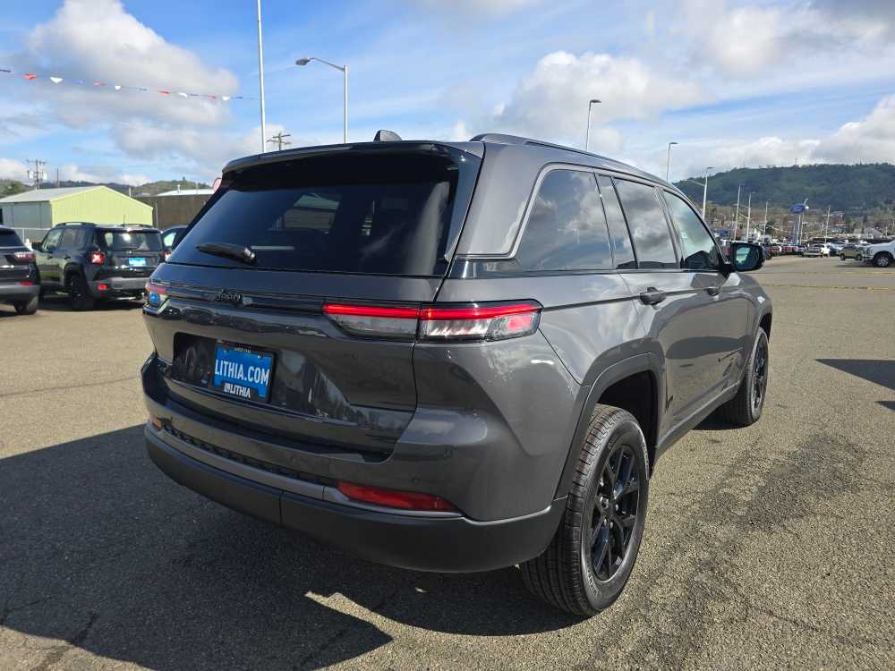 Thumbnail: 2026 Jeep Grand Cherokee - 5